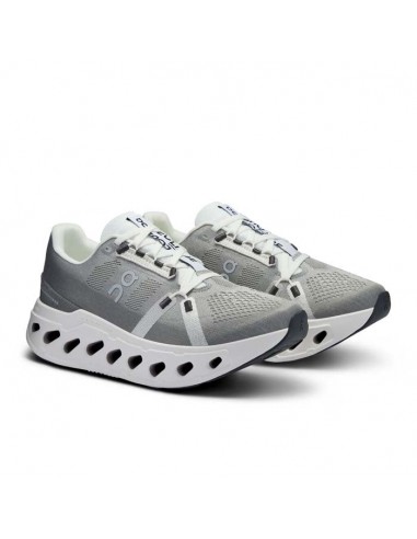 Womens On Running Cloudeclipse in Alloy/White Les êtres humains sont 